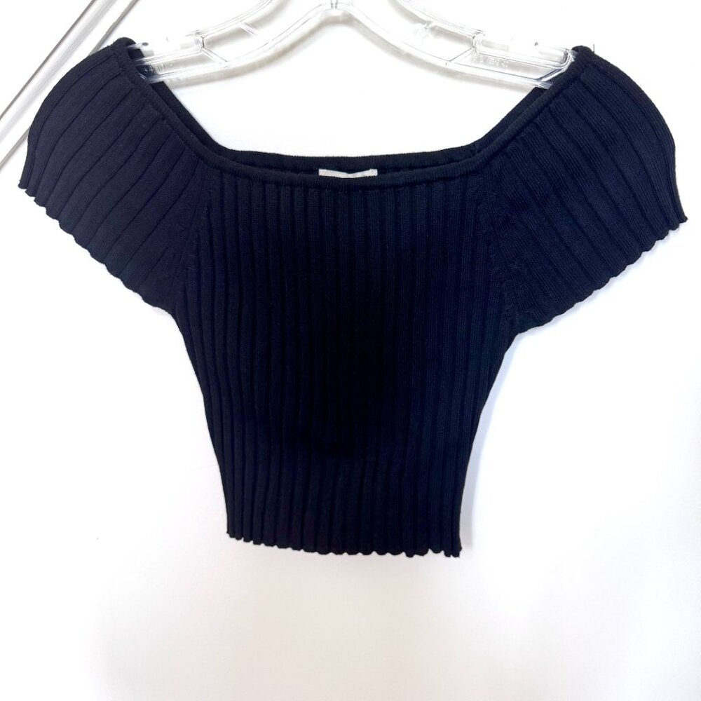 Black Ribbed Knit Crop Top - Picture 8 of 8